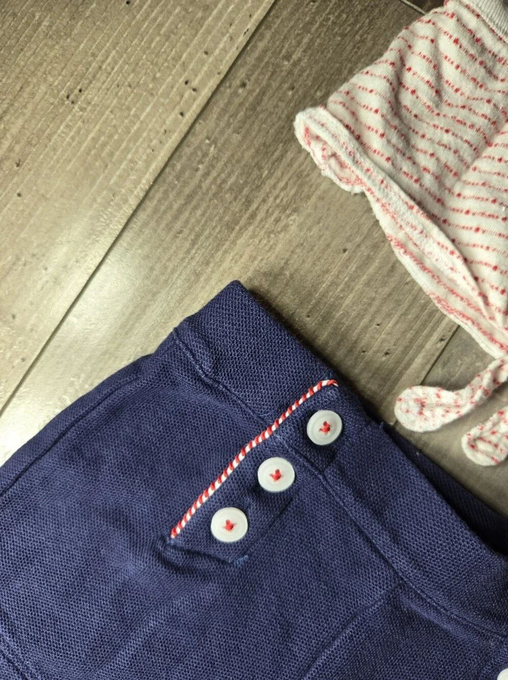 Baby Girl Red‑Striped Top & Navy Shorts Set – Size 12m / 6–12m